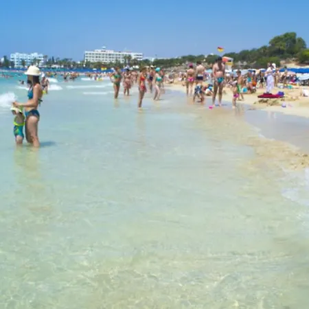 Picture Relaxing Beside Your Private Pool In Reading Your Favourite Book, 1271 וילה *